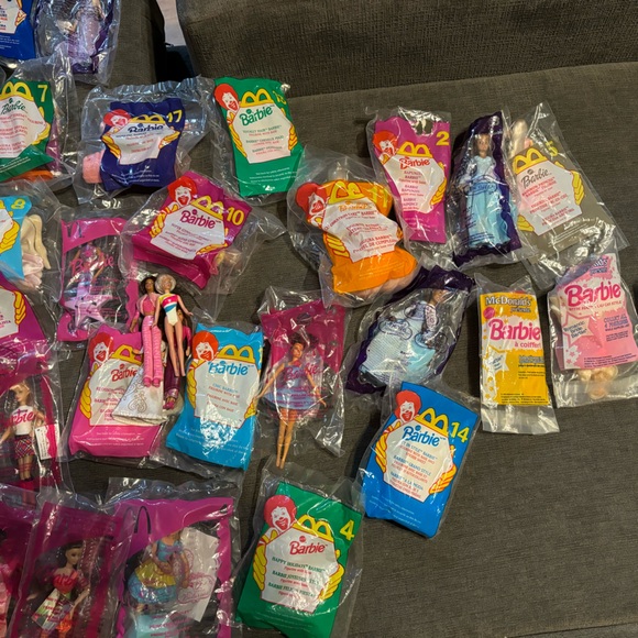 56 Mcdonalds Barbie Toys - Picture 1 of 6